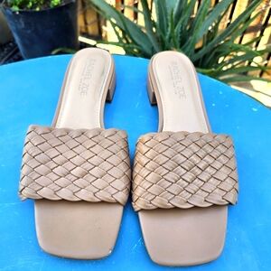 Women's Rachel Zoe Slide Beige Sandals Sz 10